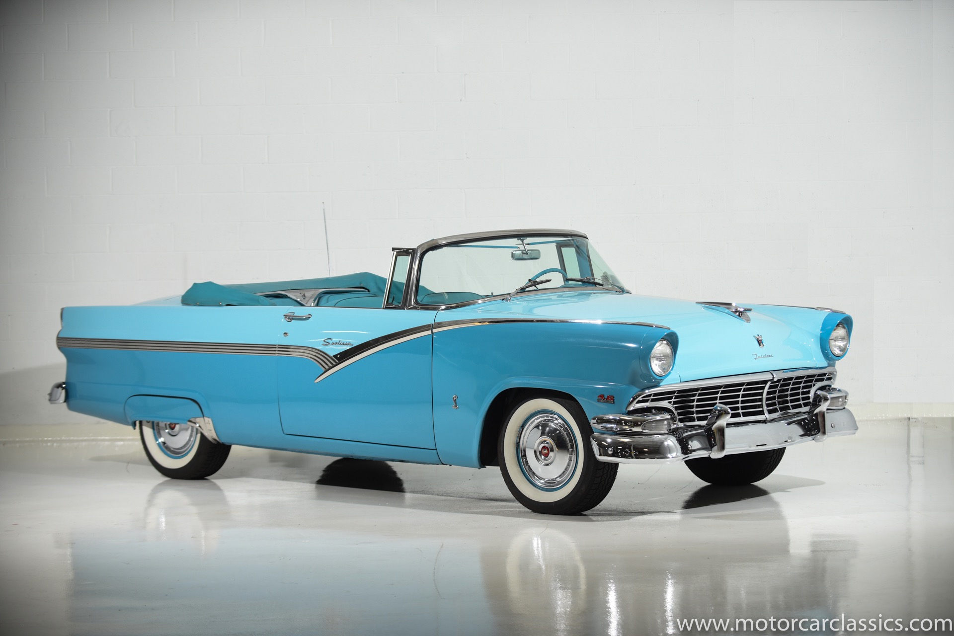 Featured image of post 1956 Ford Skyliner For Sale