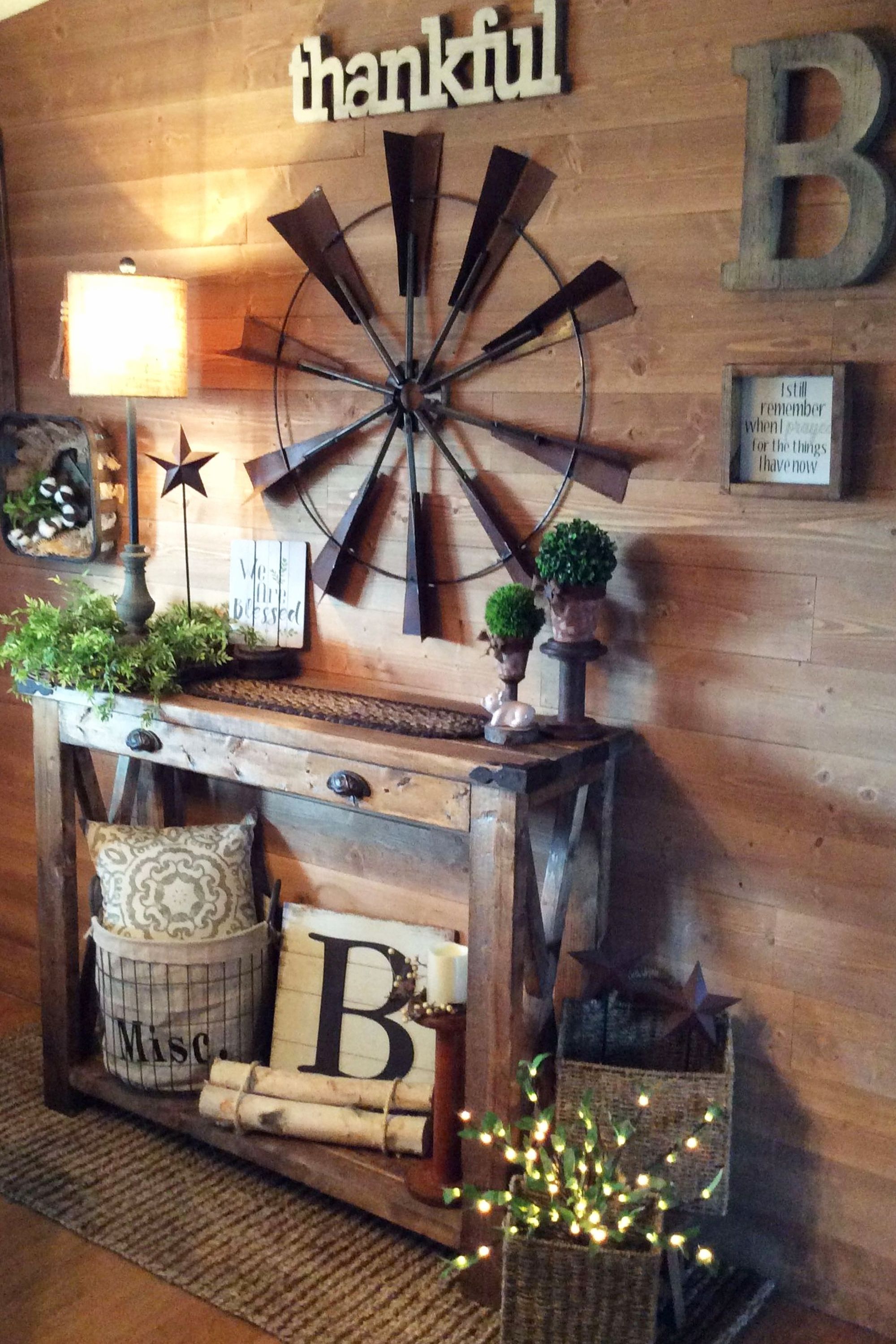 Featured image of post Accent Wall Foyer Wall Decor Ideas