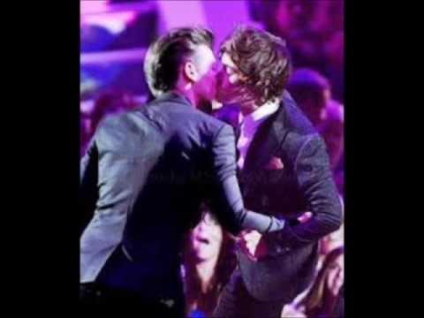 Featured image of post Larry Stylinson Kissing Pictures