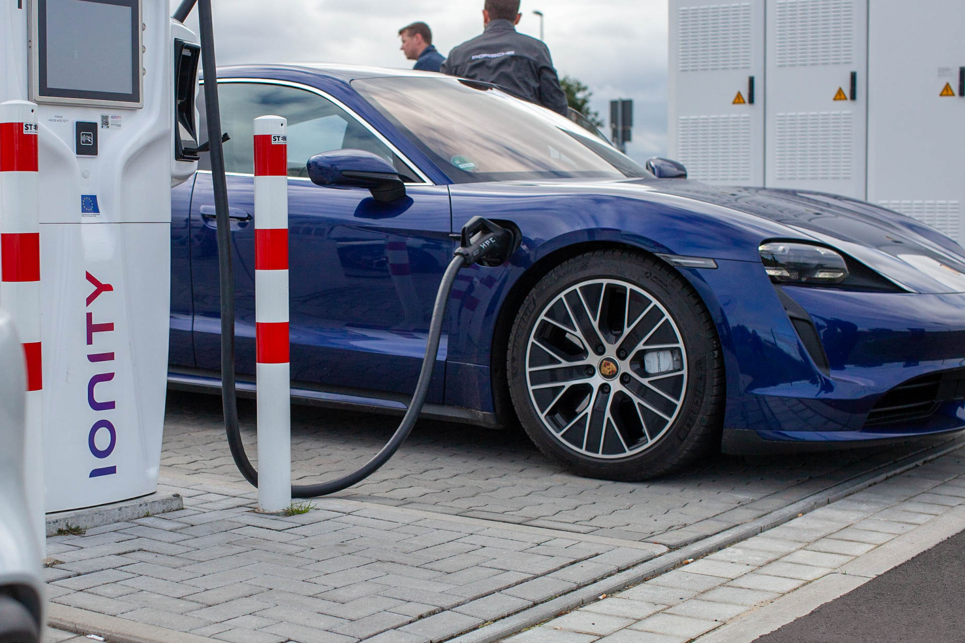 Featured image of post Porsche Taycan Turbo S Charger