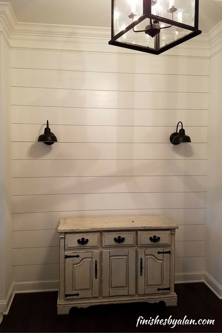 Featured image of post Shiplap Accent Wall Foyer